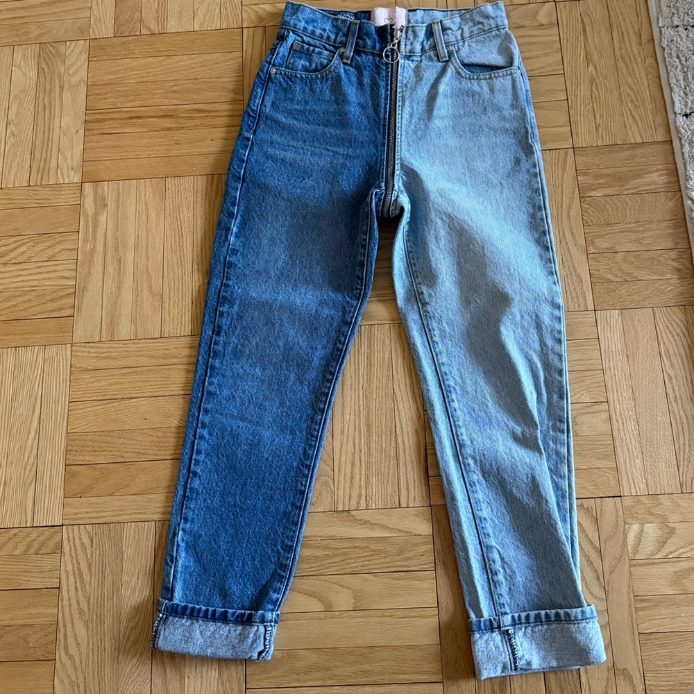 REVICE Two-Tone Ankle Jeans in Blue and Light Blue